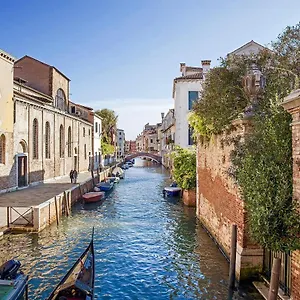 Appartement Ca Corte Nova Design With Canal View, Venise